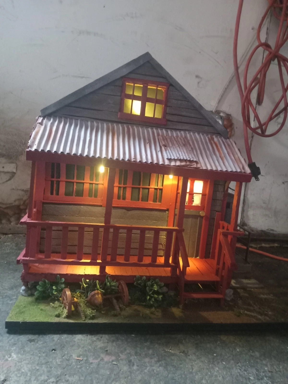 Friday the 13th Part III — Higgins Haven Cabin Display (1:12)