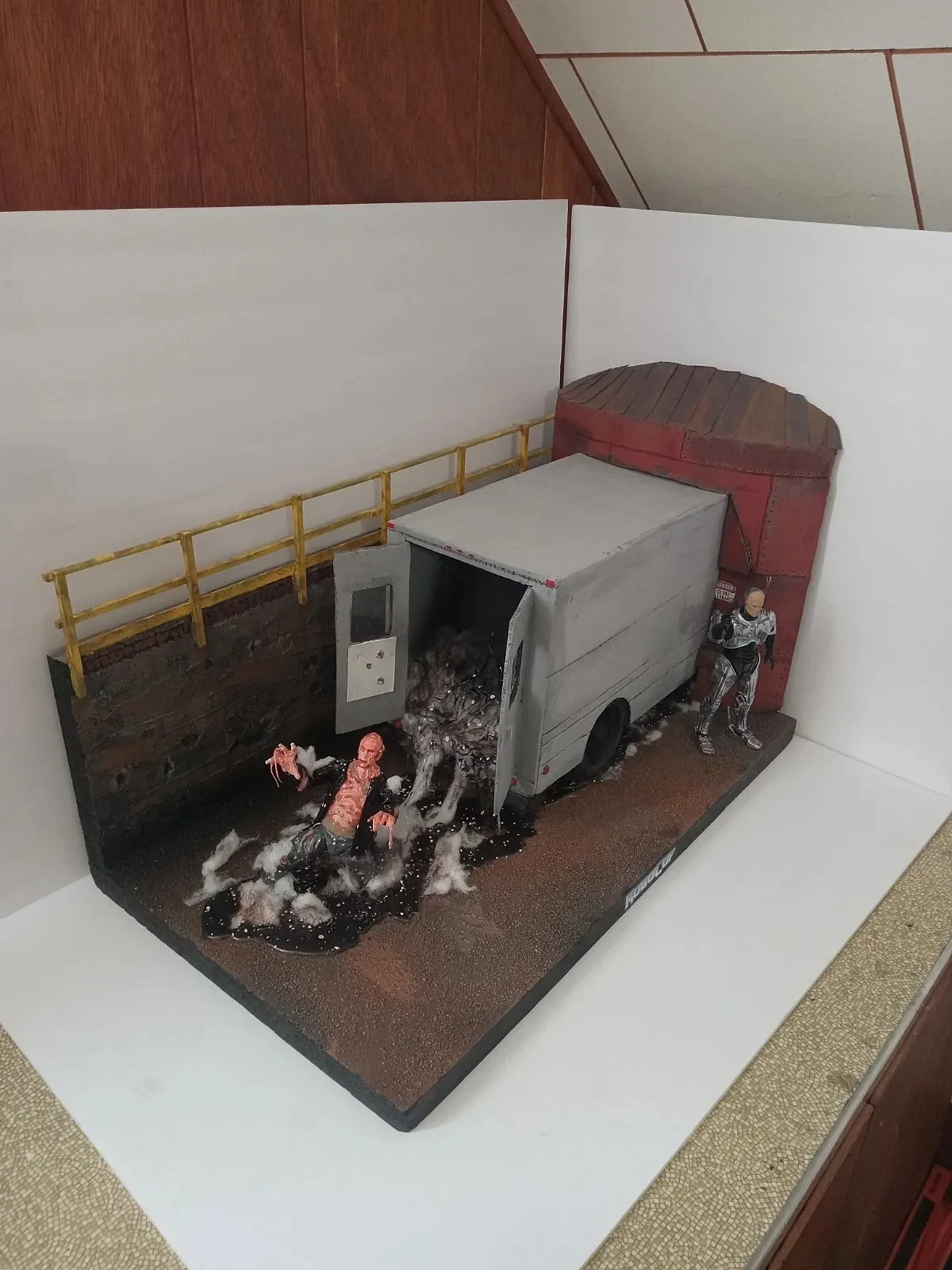Robocop Toxic Waste Emil Diorama thumbnail 4