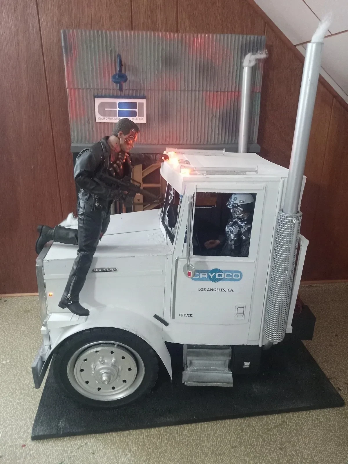 T2 Liquid Nitrogen Tanker Diorama