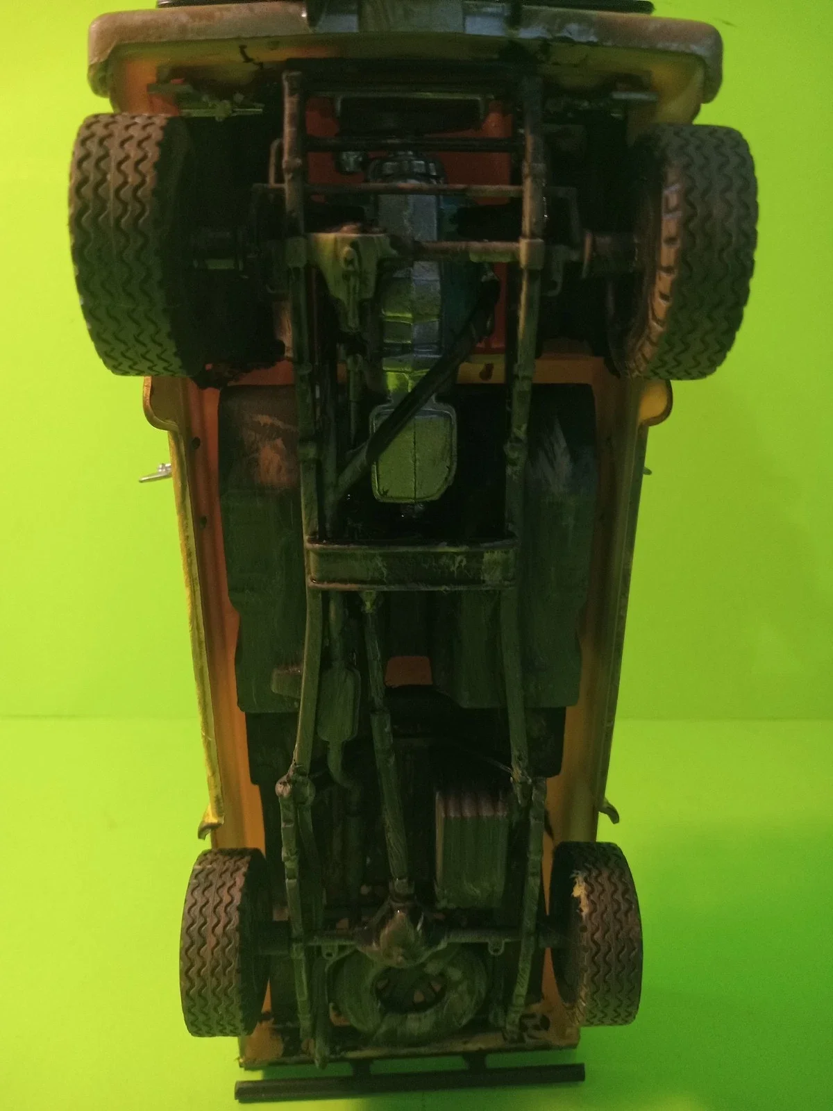 2 Custom 1:24 Scale Twister 1996 Movie Trucks. Revell. Jo's Yellow Jeep thumbnail 18