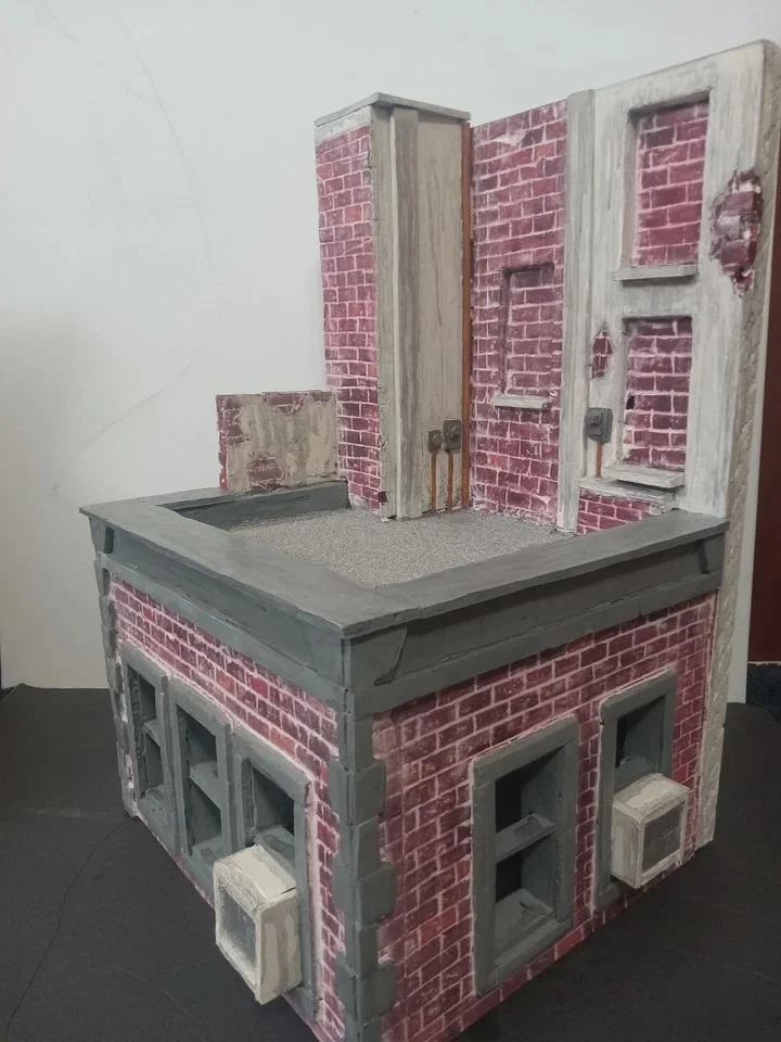 Urban Ruins — Post‑Apocalyptic Street Scene (1:12) - View 1